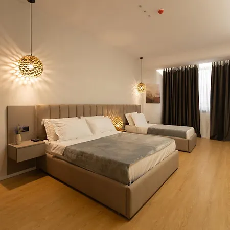 Aulona Hotel